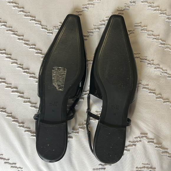 Slingbacks - Picture 2 of 6